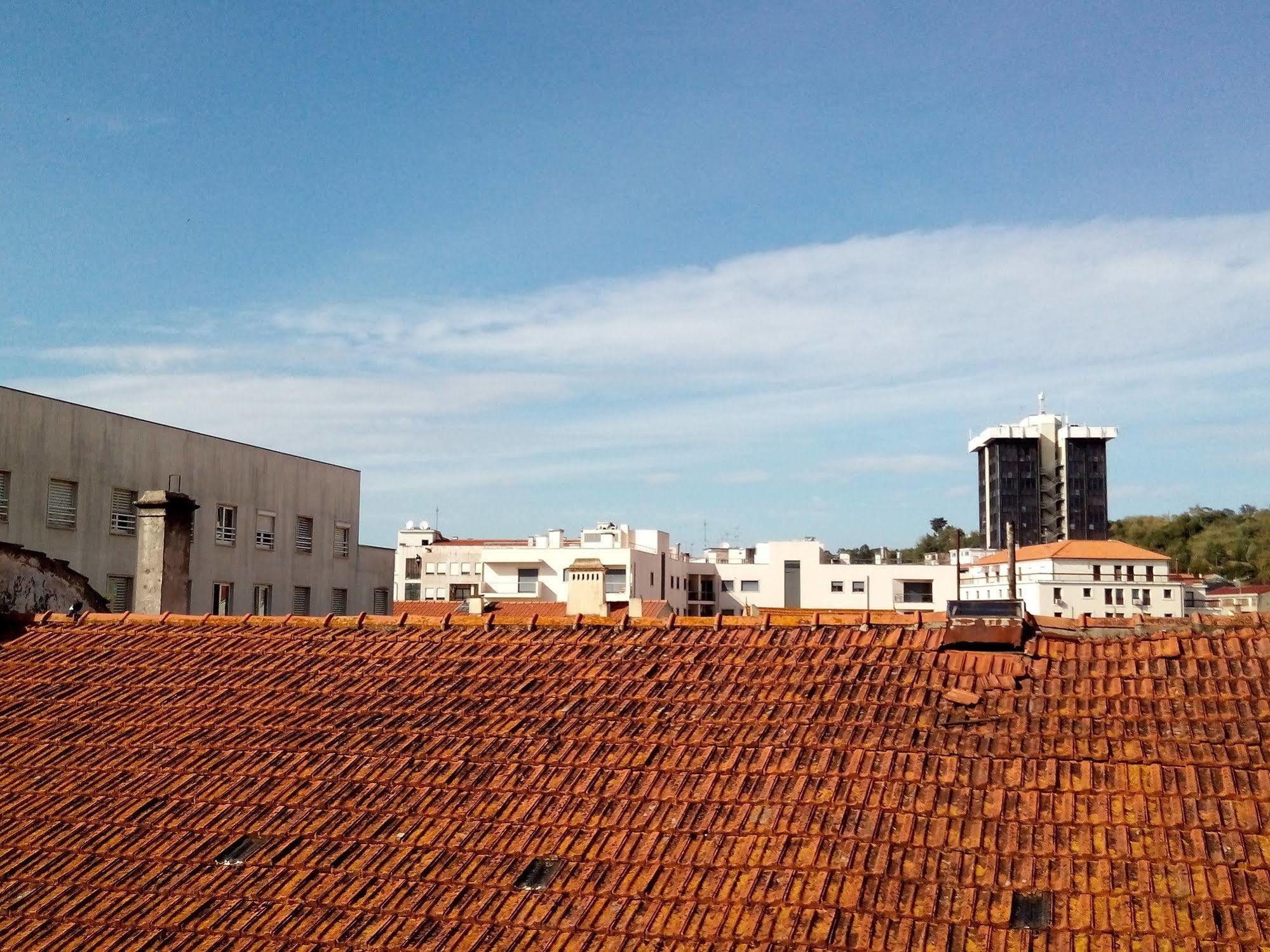 Hotel Residencial Moeda Coímbra Exterior foto